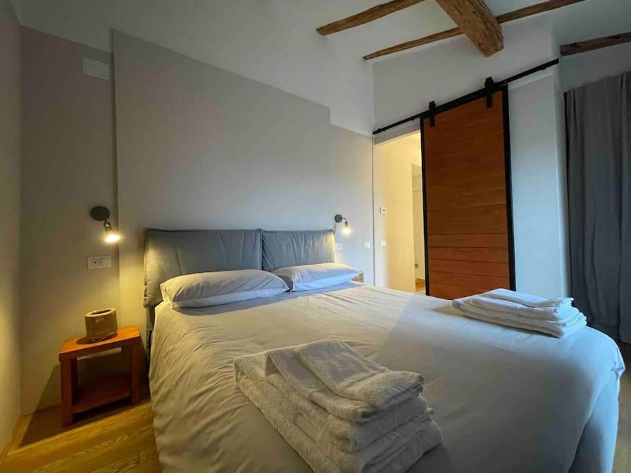 Romantic Attic Room With Panoramic View 볼로냐 외부 사진