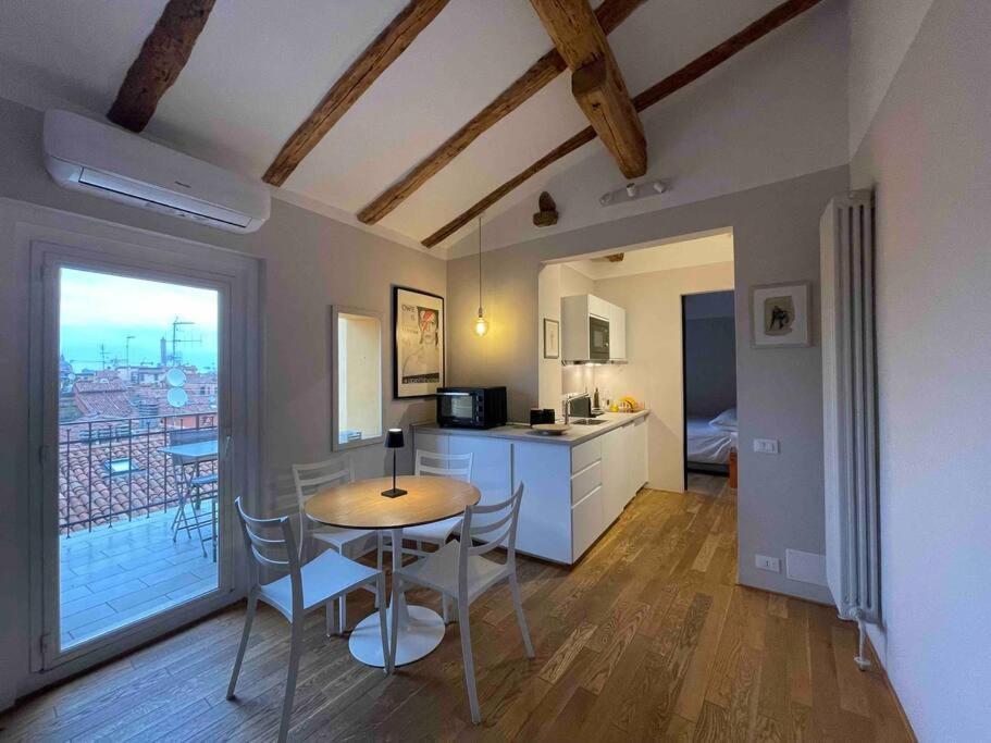 Romantic Attic Room With Panoramic View 볼로냐 외부 사진